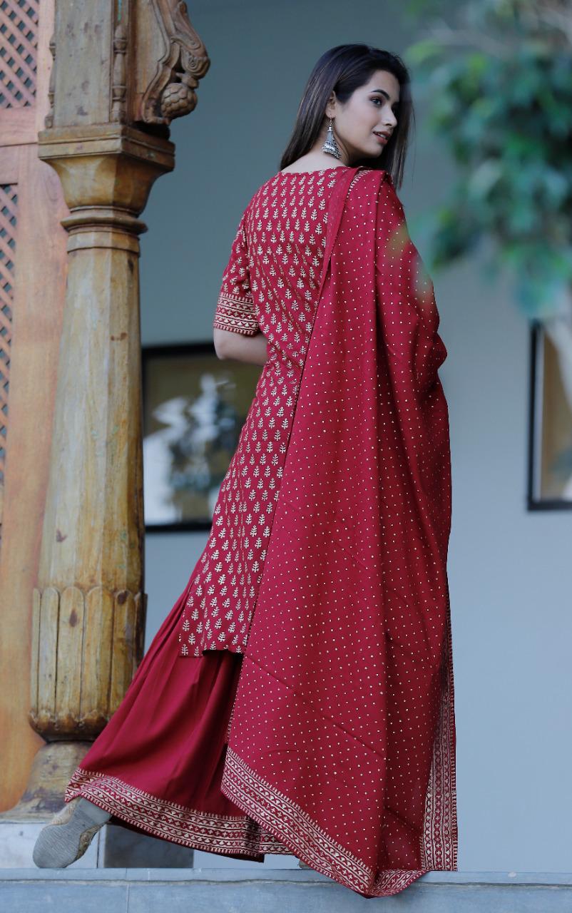 Women Maroon & Printed Kurta with Palazzos & Dupatta