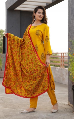 Women Mustard Yellow Printed Kurti with Dupatta